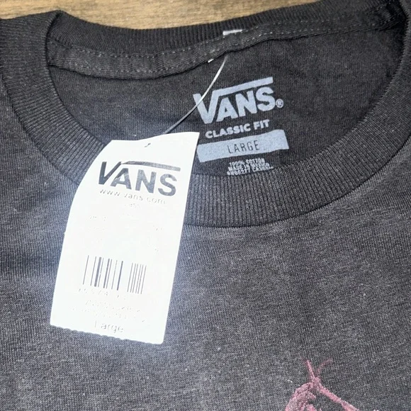 COPY - New with tags men’s vans T-shirt, classic fit size large - Picture 2 of 3